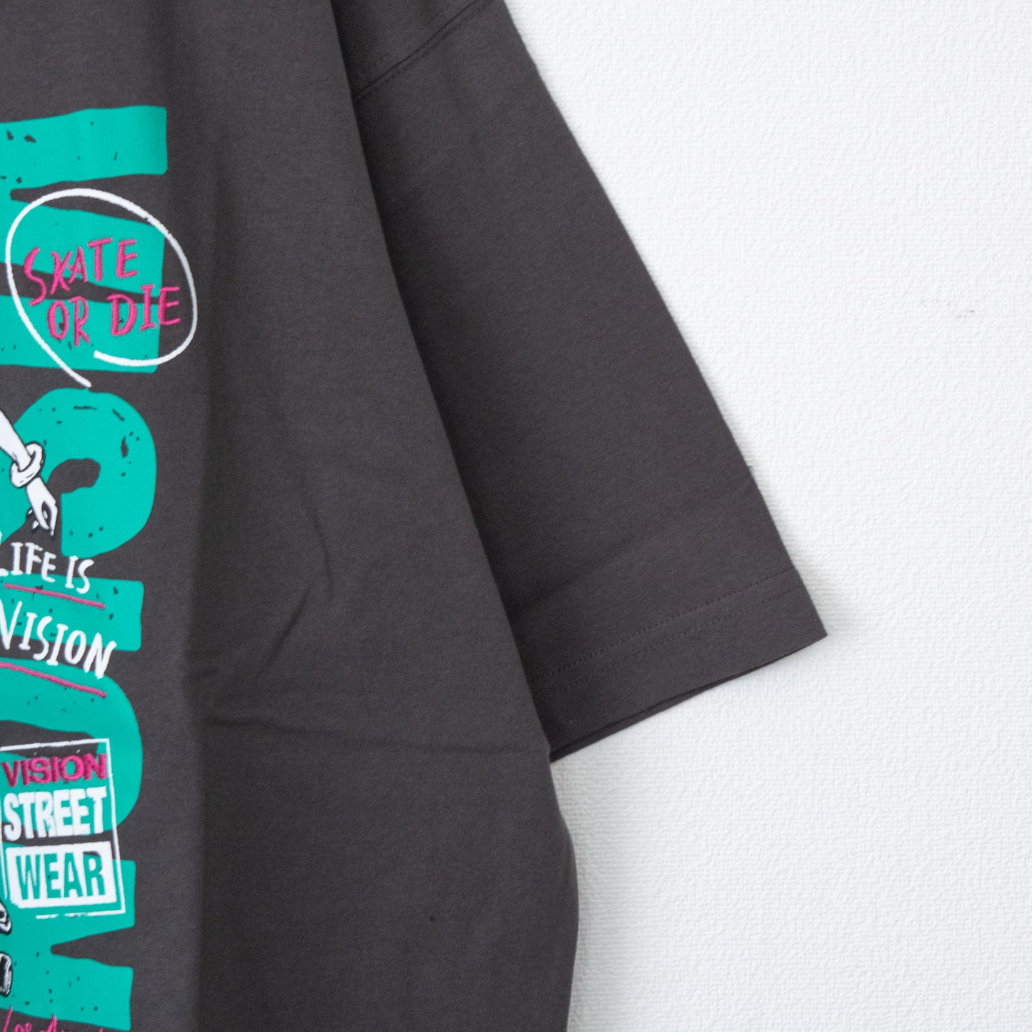 VISION STREET WEAR Betty Boop Graffiti T-shirt BLACK