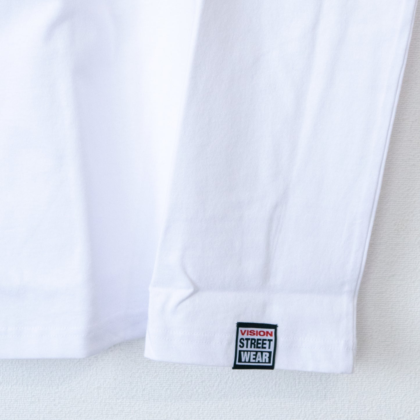 VISION STREET WEAR Sanrio Hello Kitty T-shirt WHITE