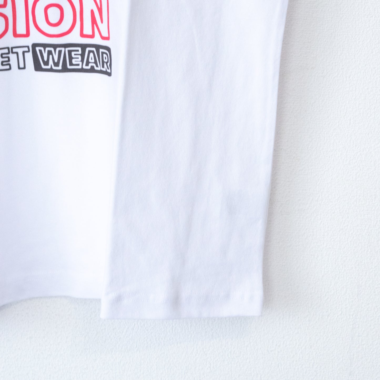 VISION STREET WEAR Sanrio Hello Kitty Front/Back T-Shirt WHITE