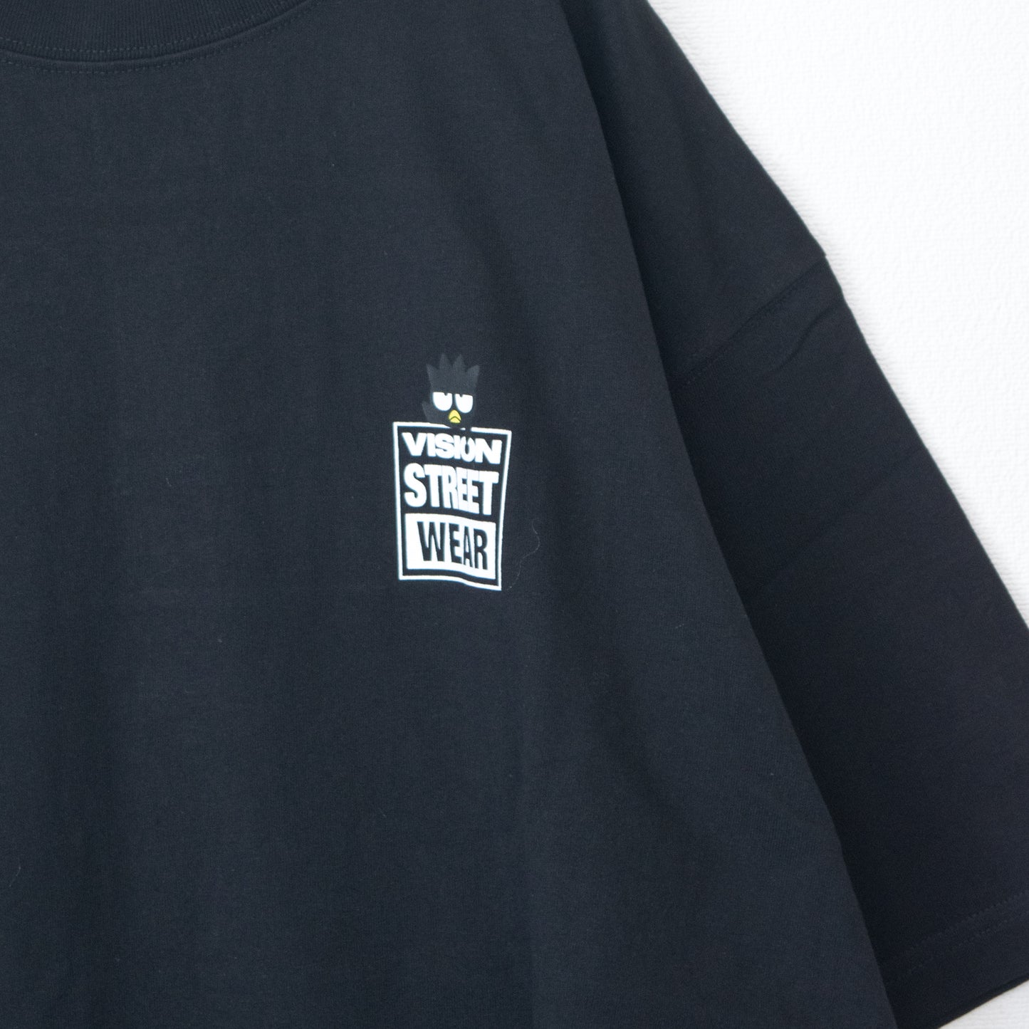 VISION STREET WEAR Sanrio Badtz-maru T-shirt BLACK
