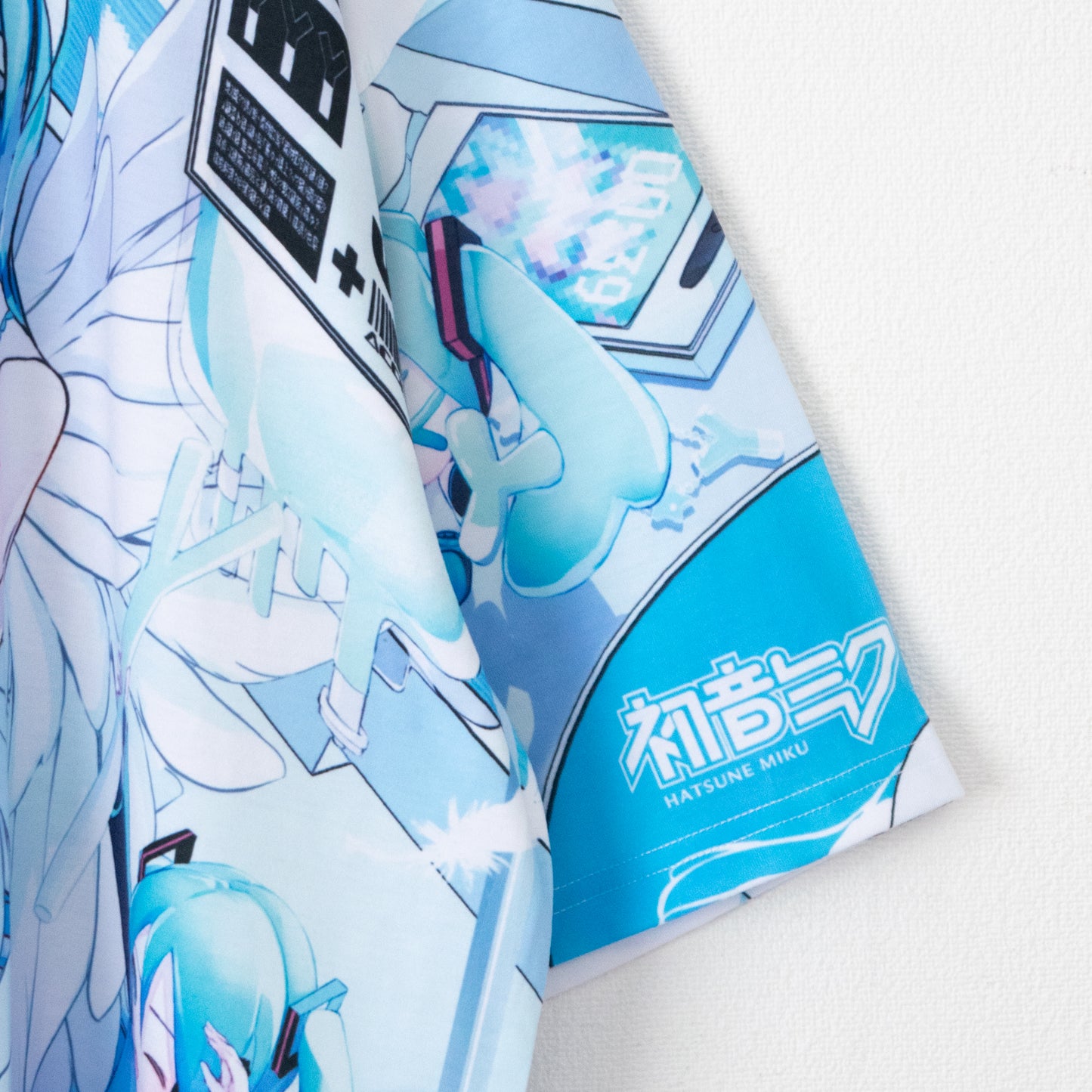 ACDC RAG Hatsune Miku Collaboration Series JCT-HM-HT-01 Huge T-Shirt WHITE