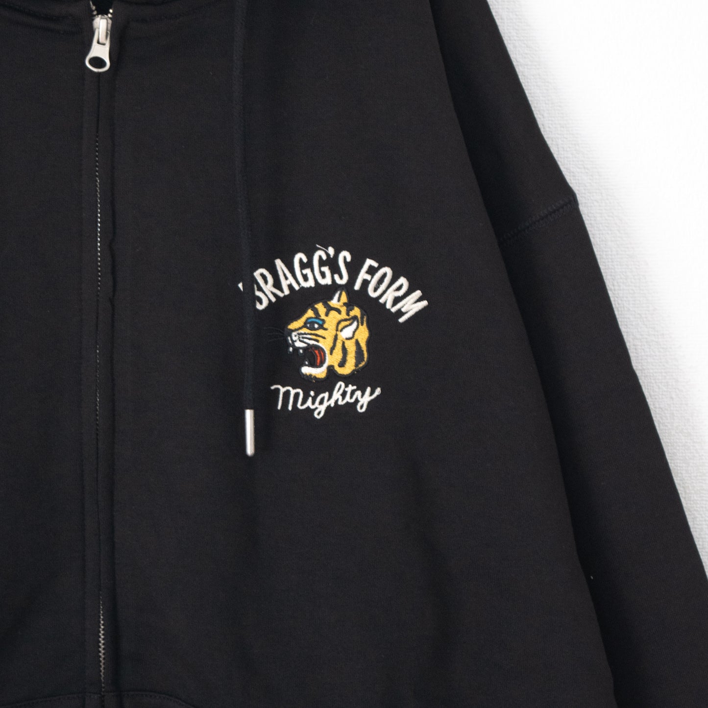 POWER TO THE PEOPLE TIGER ZIP hoodie BLACK