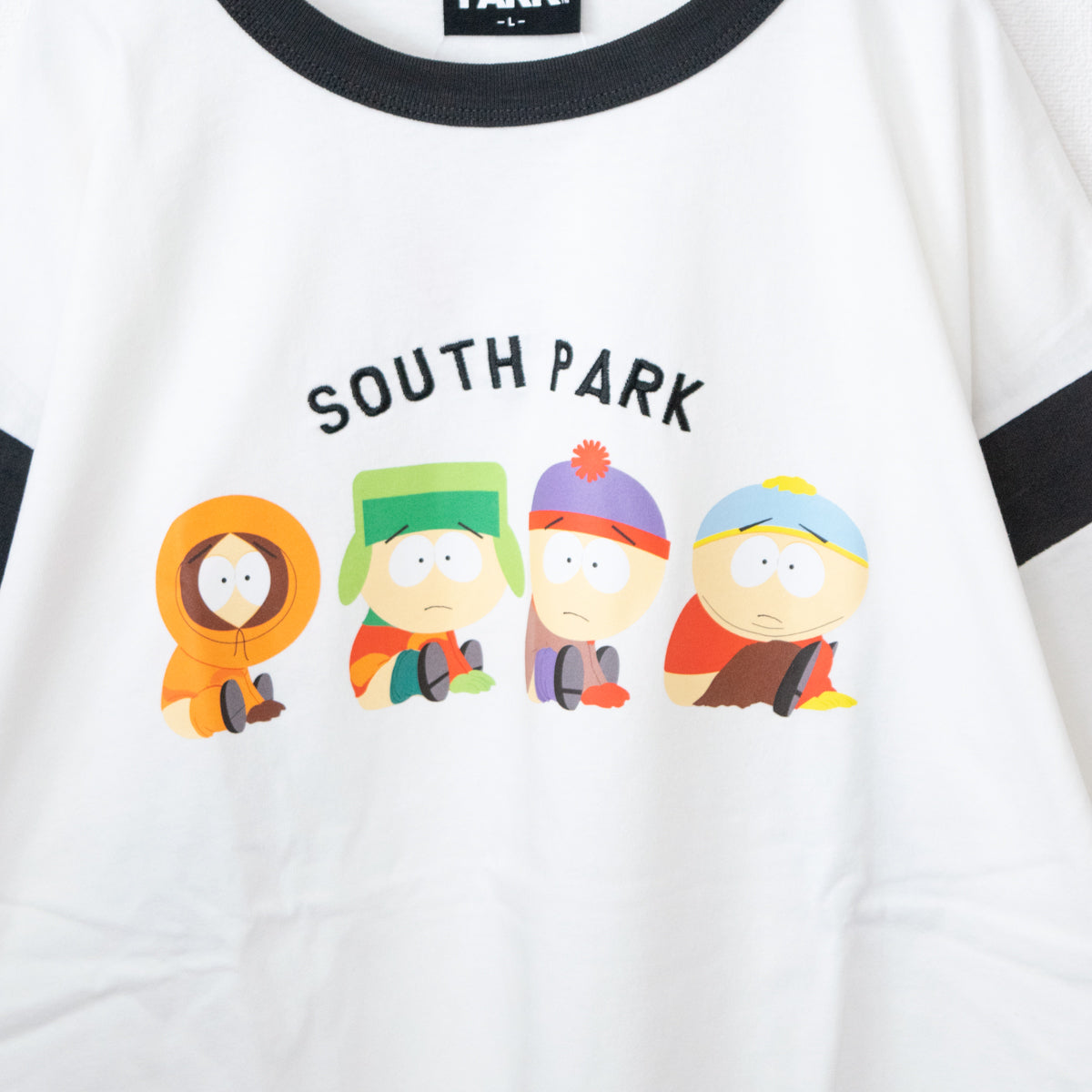 SOUTH PARK プリントロゴ刺繍 Tシャツ WHITE