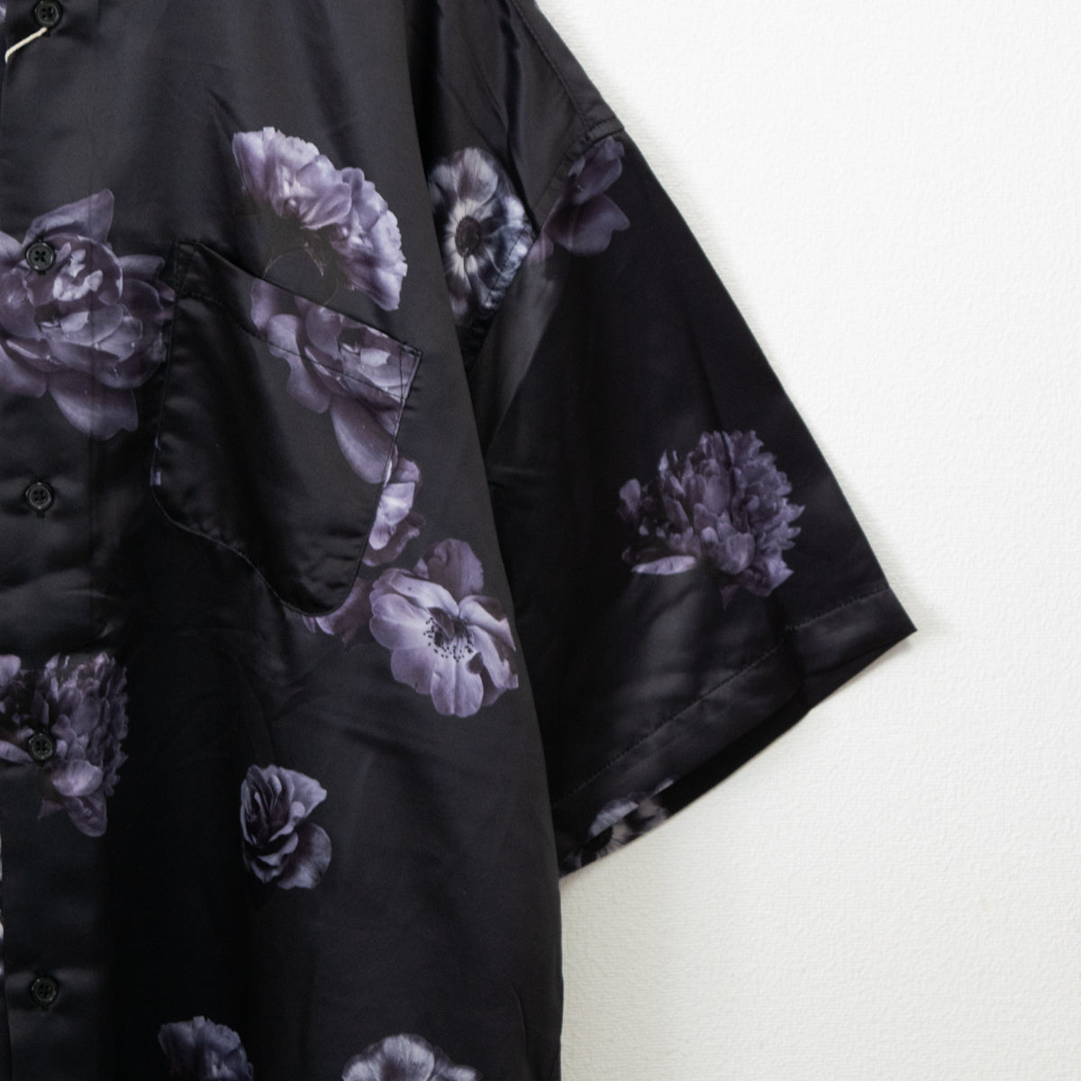 Timely Warning Flower Print Satin Short Sleeve Shirt BLACK