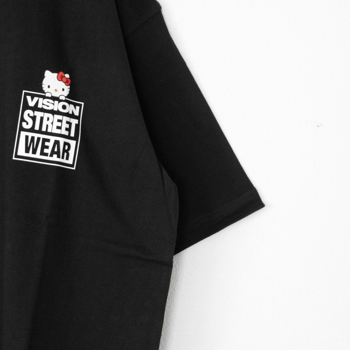 VISION STREET WEAR X HELLO KITTY Maglogo T-shirt