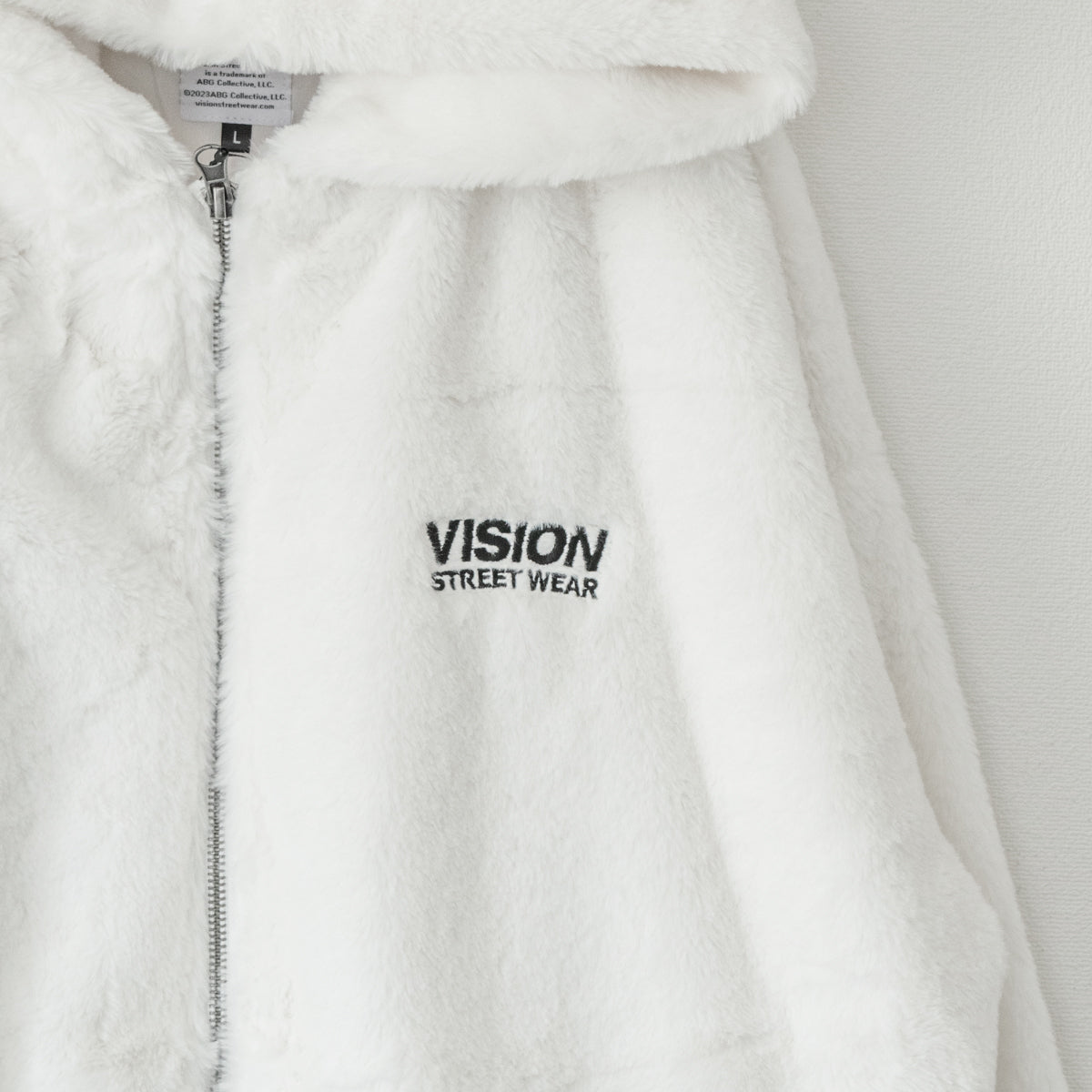 VISION STREET WEAR Hooded Fur Blouson WHITE