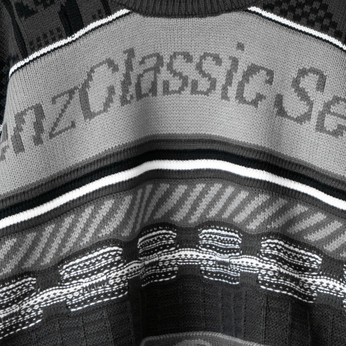 SEQUENZ 3D CLASSICAL SWEATER 陰陽 ユニセックス セーター BLACK