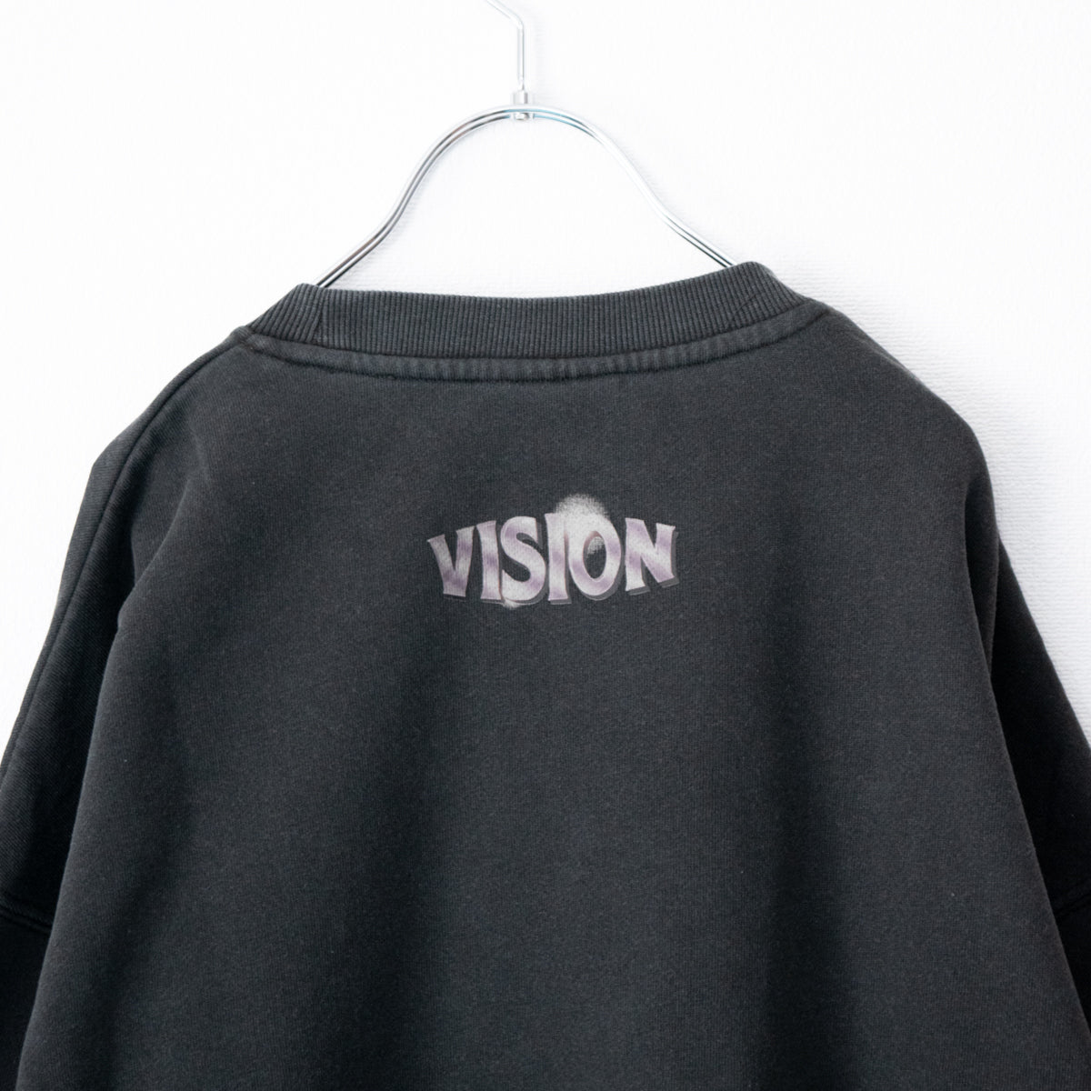 VISION STREET WEAR Pigment Metal Circle Sweatshirt, CHARCOAL