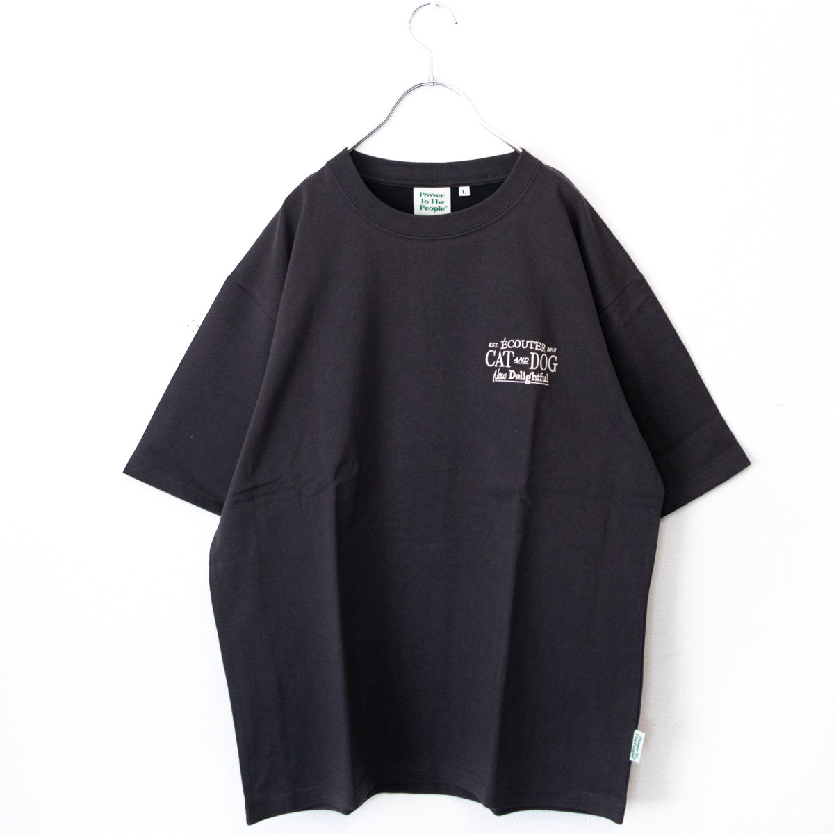 DOG &amp; CAT Inuneko BACK Embroidery Short Sleeve T-Shirt CHARCOAL