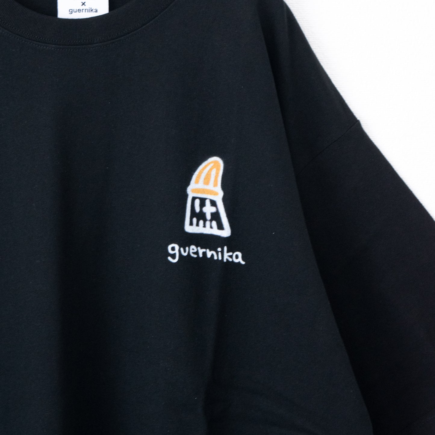 VISION STREET WEAR guernika mag logo T-shirt BLACK