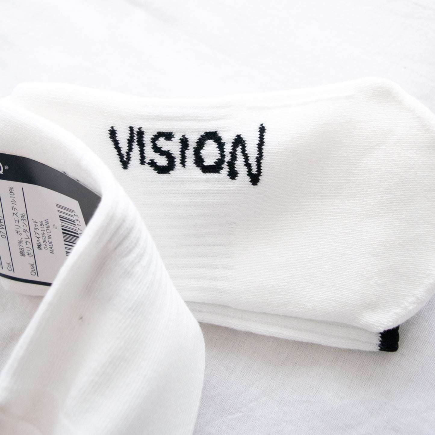 VISION STREET WEAR guernika Mag Logo Socks WHITE