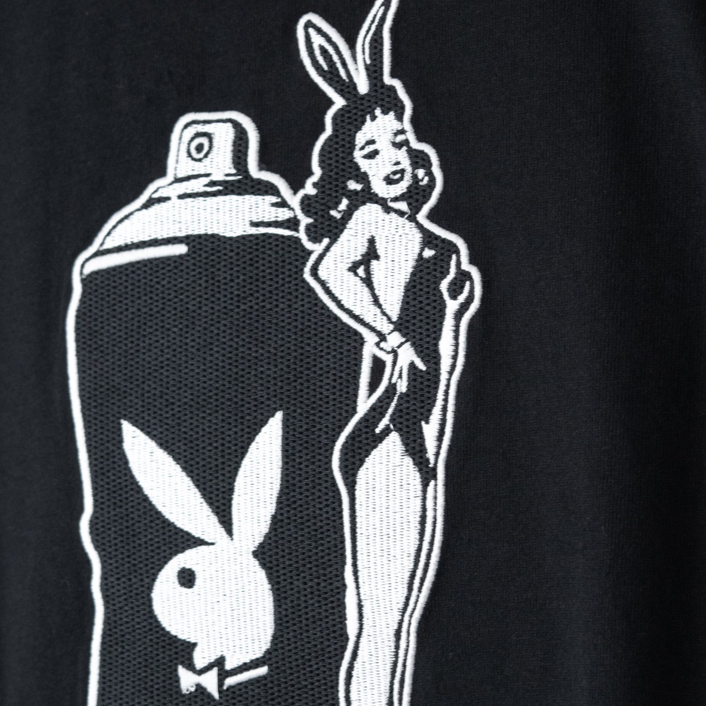 SEQUENZ meets PLAYBOY PB SPRAY×BUNNY EMB Short-sleeved T-shirt BLACK