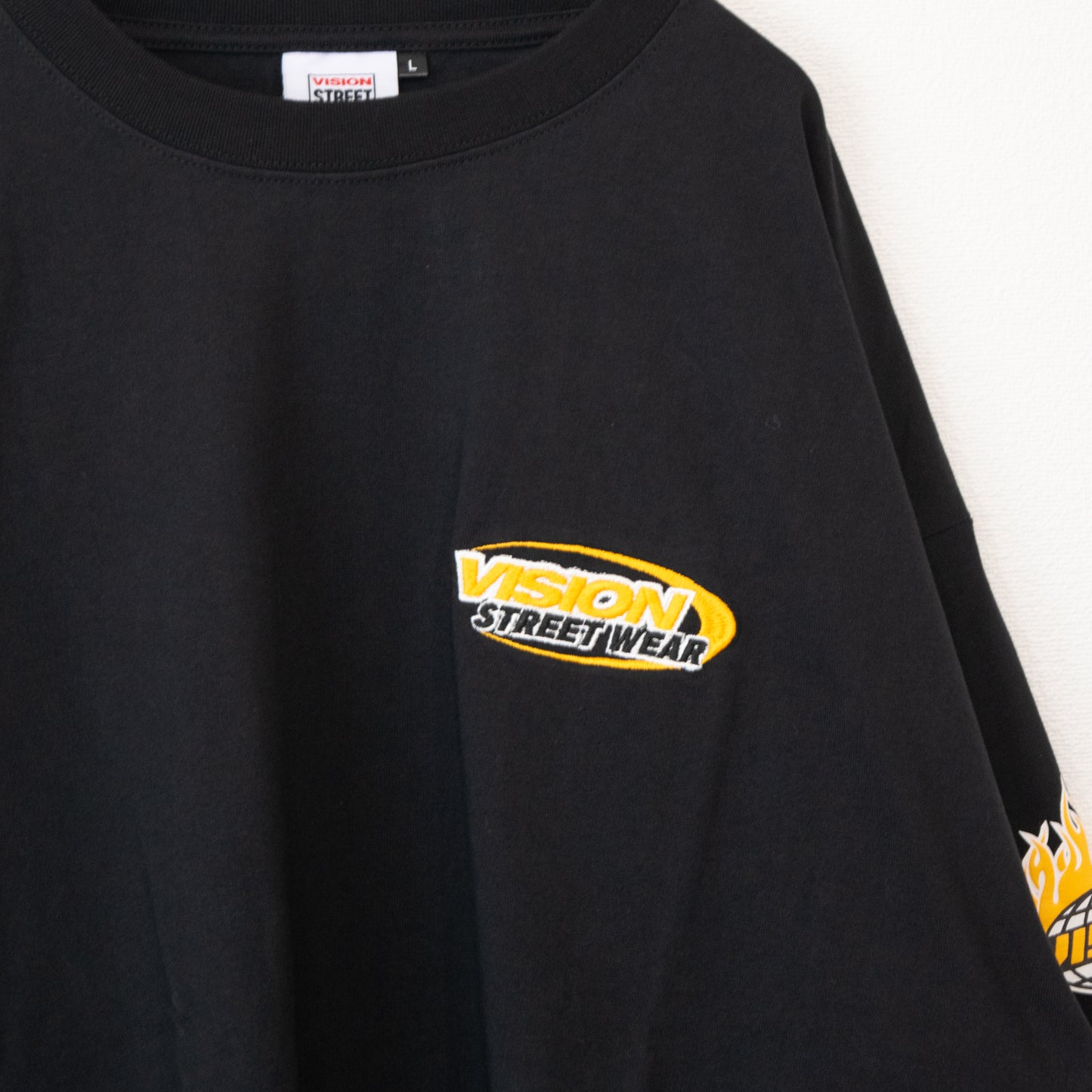 VISION STREET WEAR ロゴ袖プリントロンT BLACK