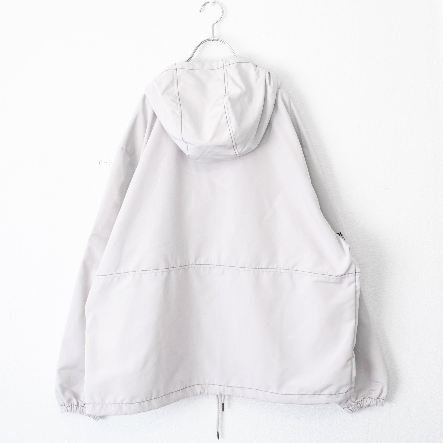 SEQUENZ/HOODED ANORAK JACKET / オーバーサイズ アノラック フード 刺繍 ドローコード LIGHT GRAY