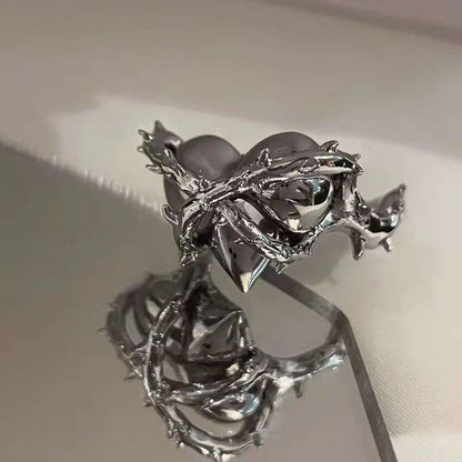 Barbed Wire Heart Ring SILVER