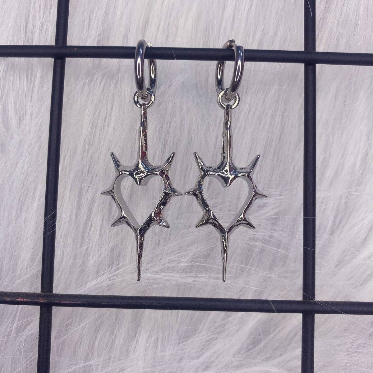 Spike Heart Earrings SILVER