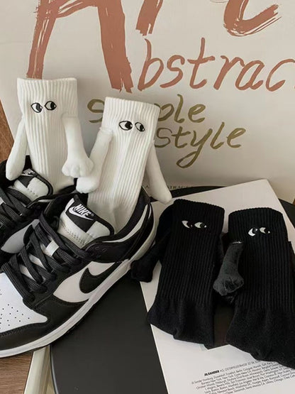 Holding Hands Magnetic Couple Socks WHITE