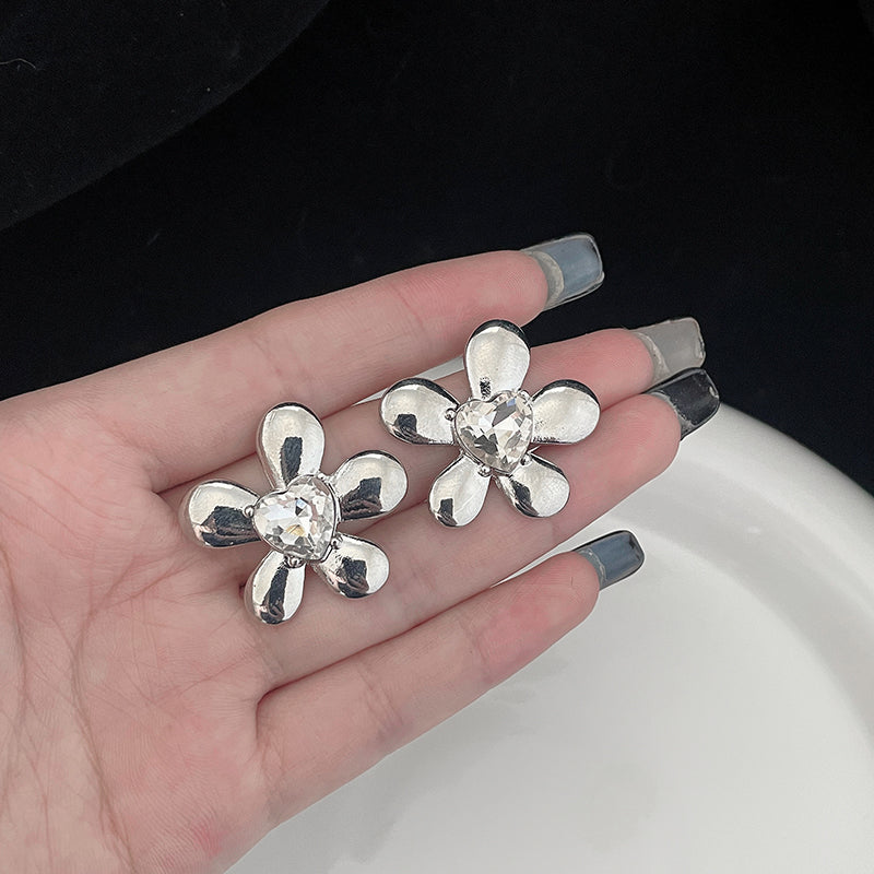 Heart Flower Stud Earrings SILVER