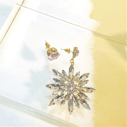 アシンメトリー BIG フラワー ピアス