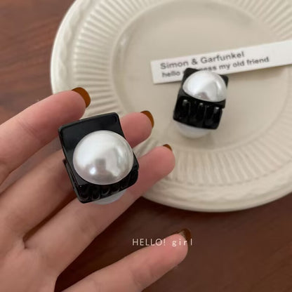 PEARL BIG パール ヘアクリップ BLACK