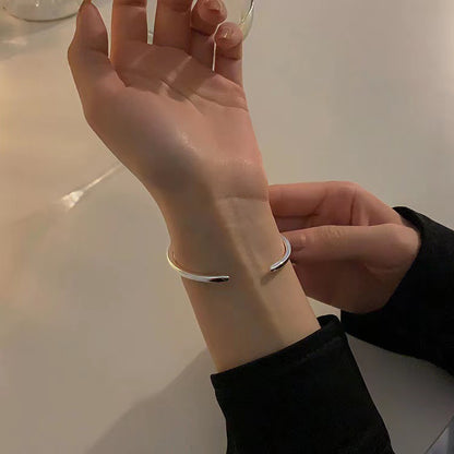 ウェーブ バングル SILVER