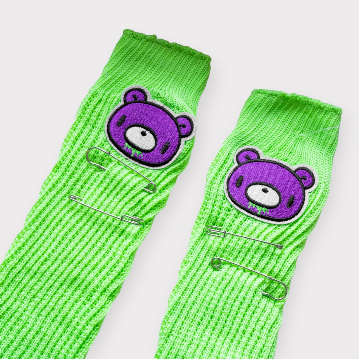 ACDC RAG Vivid Gloomy Bear Loose Socks Green