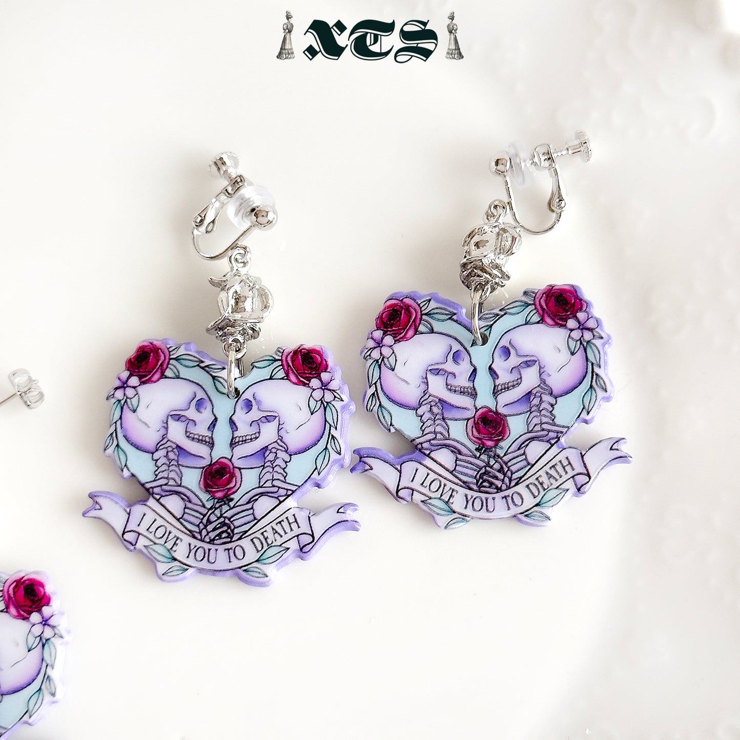 XTS Skeleton Heart Pierced Earrings TS0316