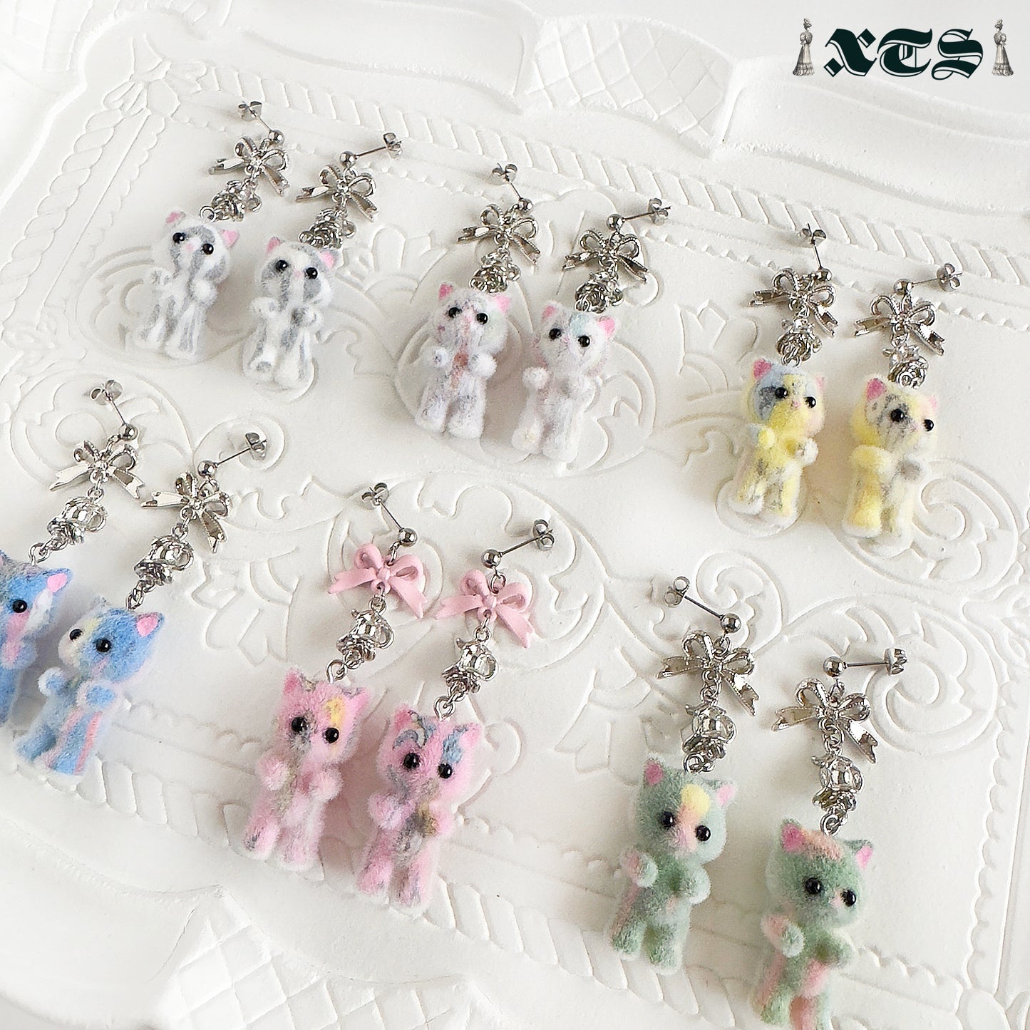 Flocky Cat Mascot Earrings &amp; Earrings YELLOW