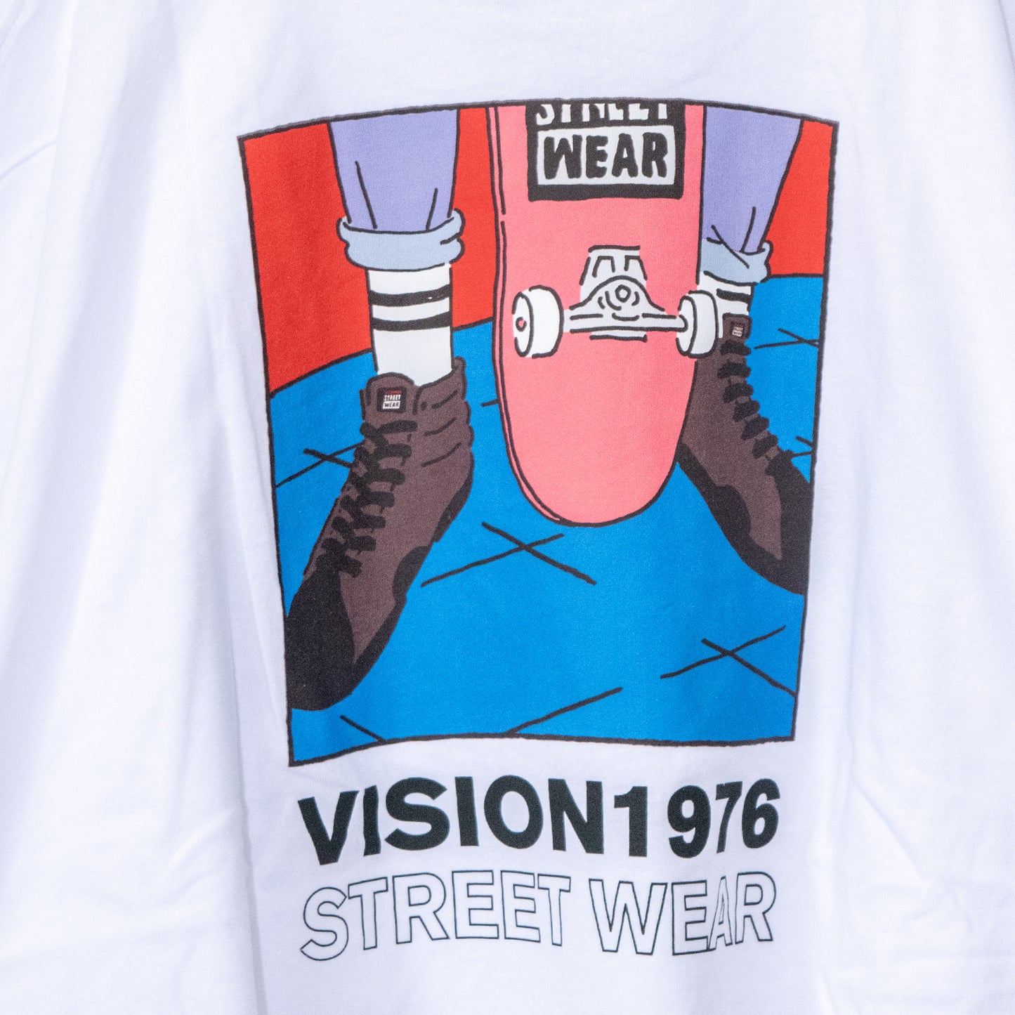 VISION STREET WEARシューズイラスト オーバーサイズ Tシャツ WHITE