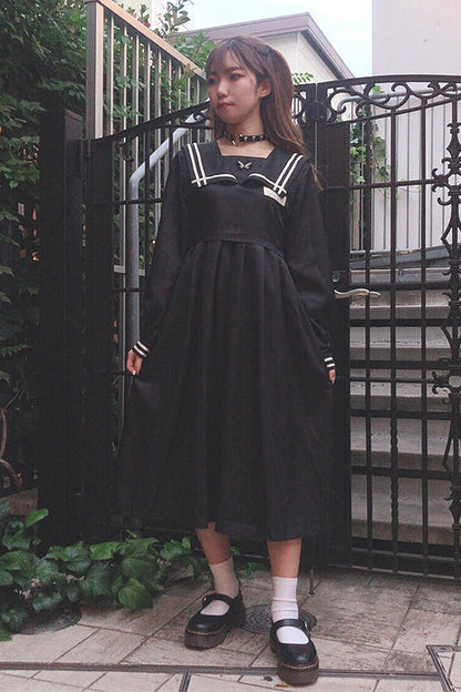 蝶々ワッペンセーラーワンピース BLACK