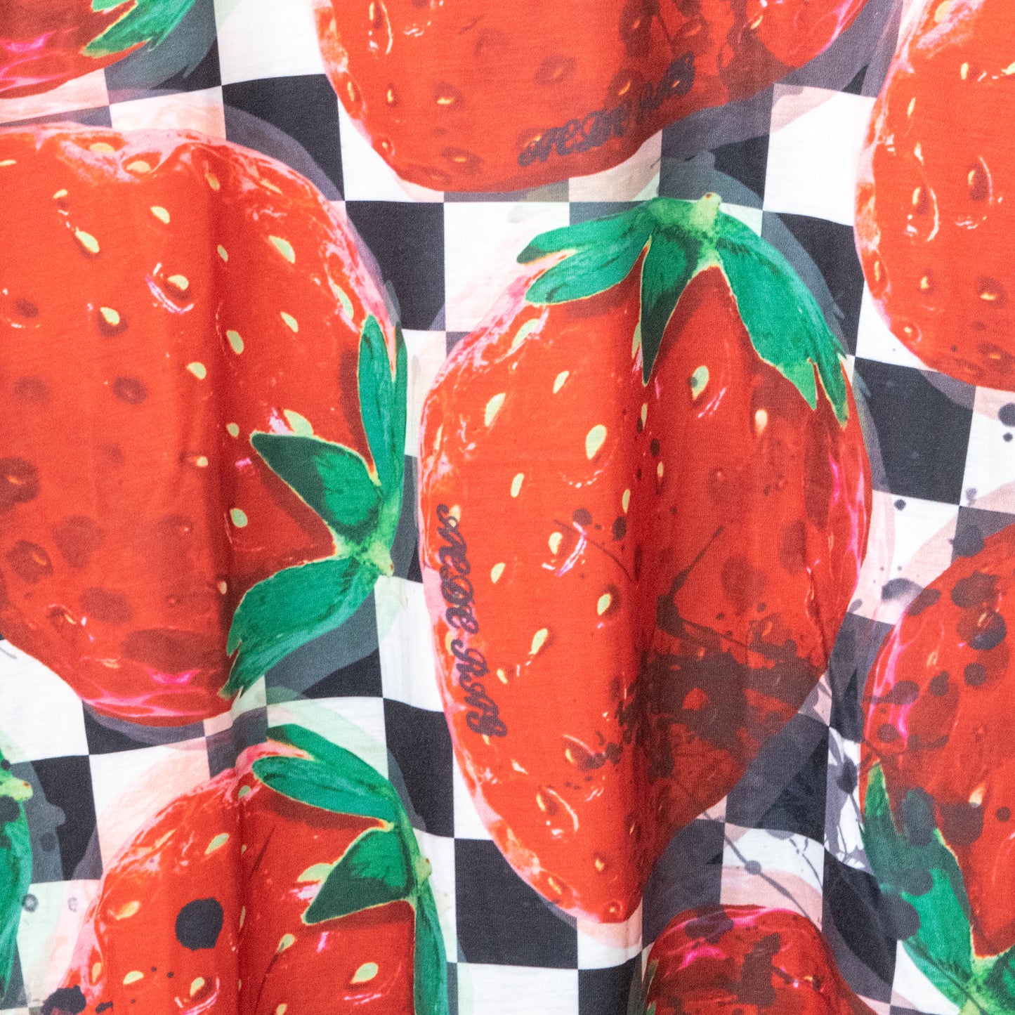 ACDC RAG Checkered Fruit Huge T-Shirt Red Strawberry