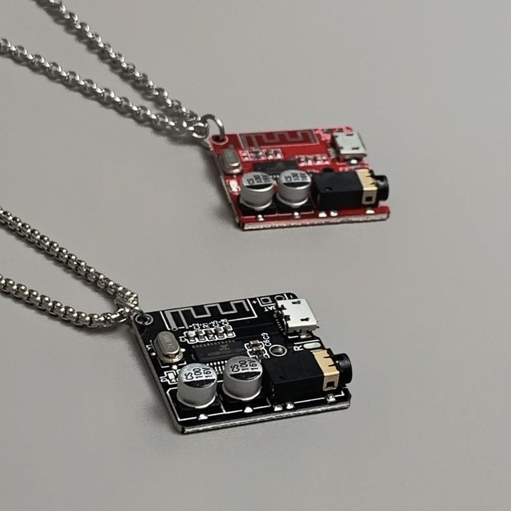 Basis 機械 ネックレス RED