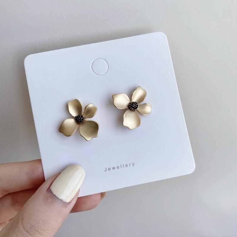 FLOWER メタリック スタッド ピアス イヤリング GOLD