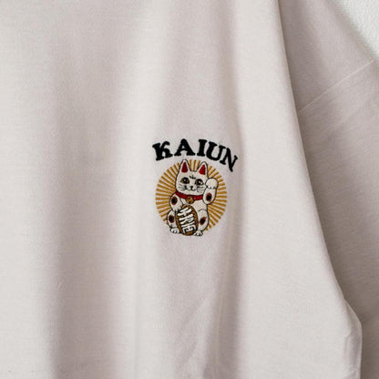 POWER TO THE PEOPLE JAPAN Series 梨地 和柄ワンポイント 刺繍 Tシャツ 招き猫 OFF WHITE