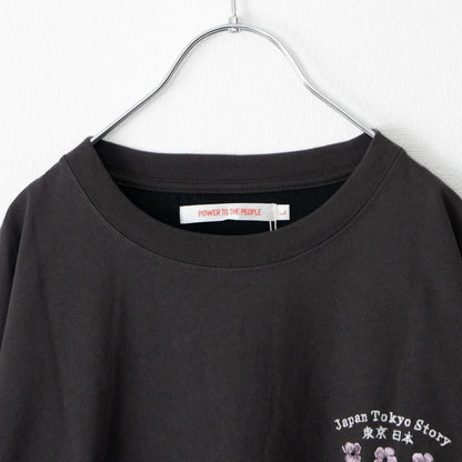 POWER TO THE PEOPLE JAPAN Series DARUMA 刺繍 半袖 Tシャツ CHARCOAL