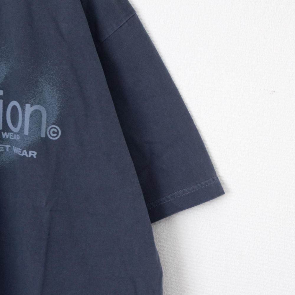 Odd.Studio Graffiti Tシャツ NAVY