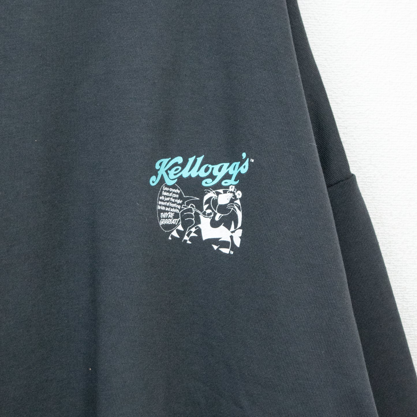 Kellogg's Kellogg's Logo Embroidered Fleece Crew Neck Sweat Top CHARCOAL