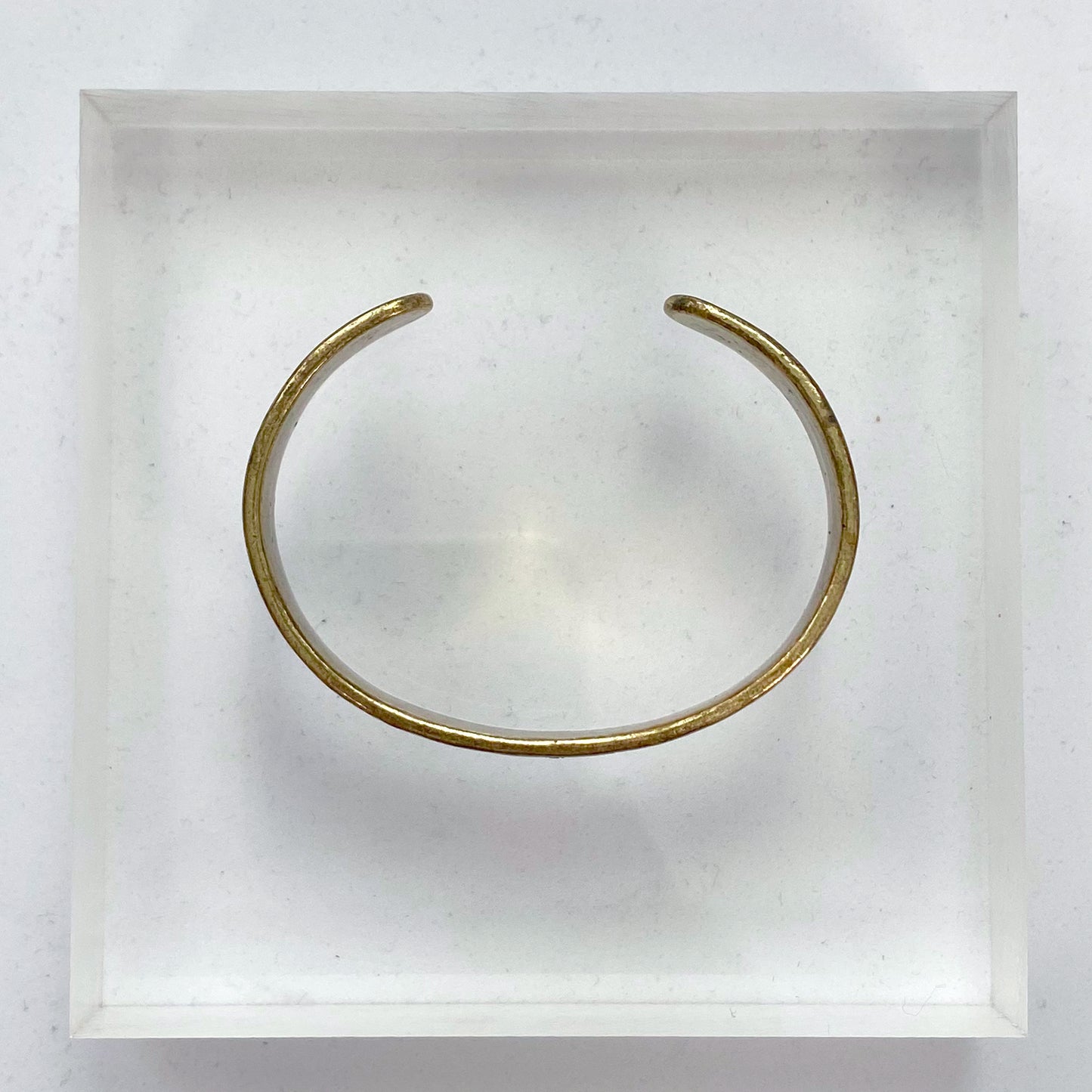 Revo. National Tune Bangle GOLD