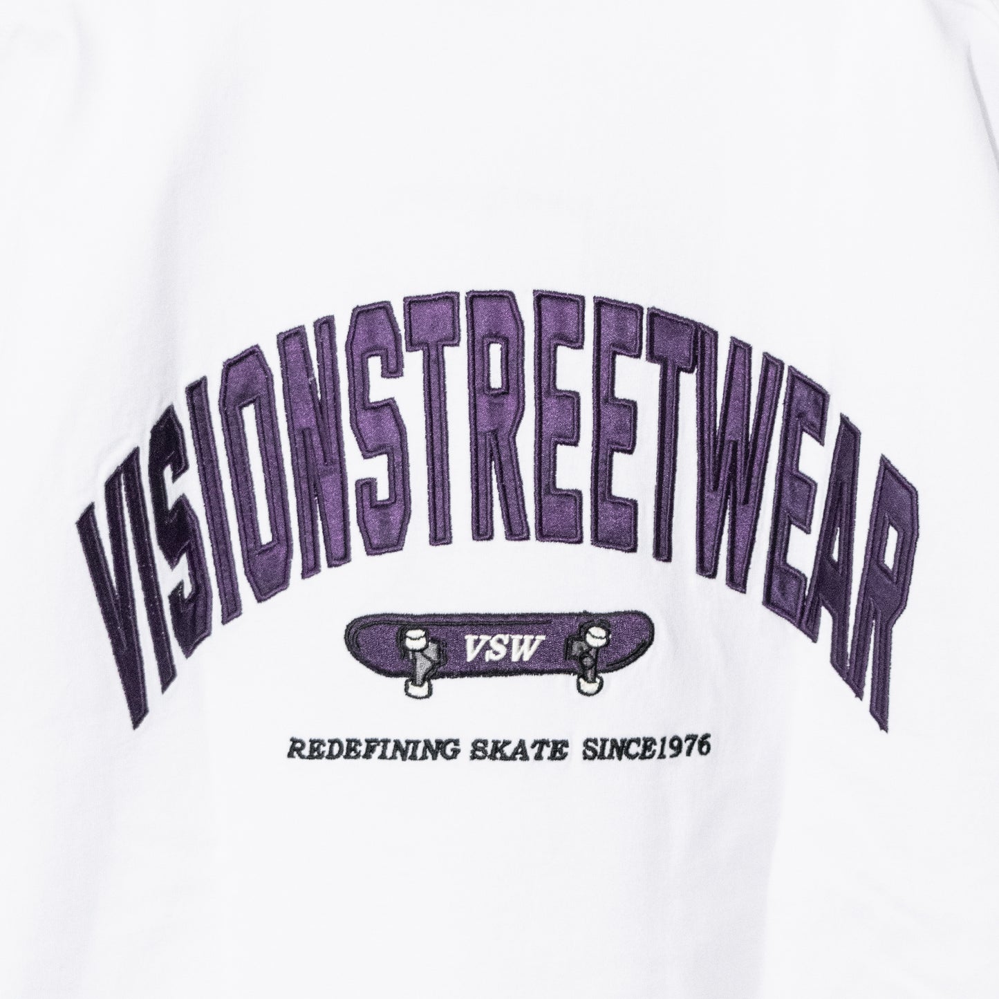 VISION STREET WEAR サテンワッペン 半袖Tシャツ WHITE