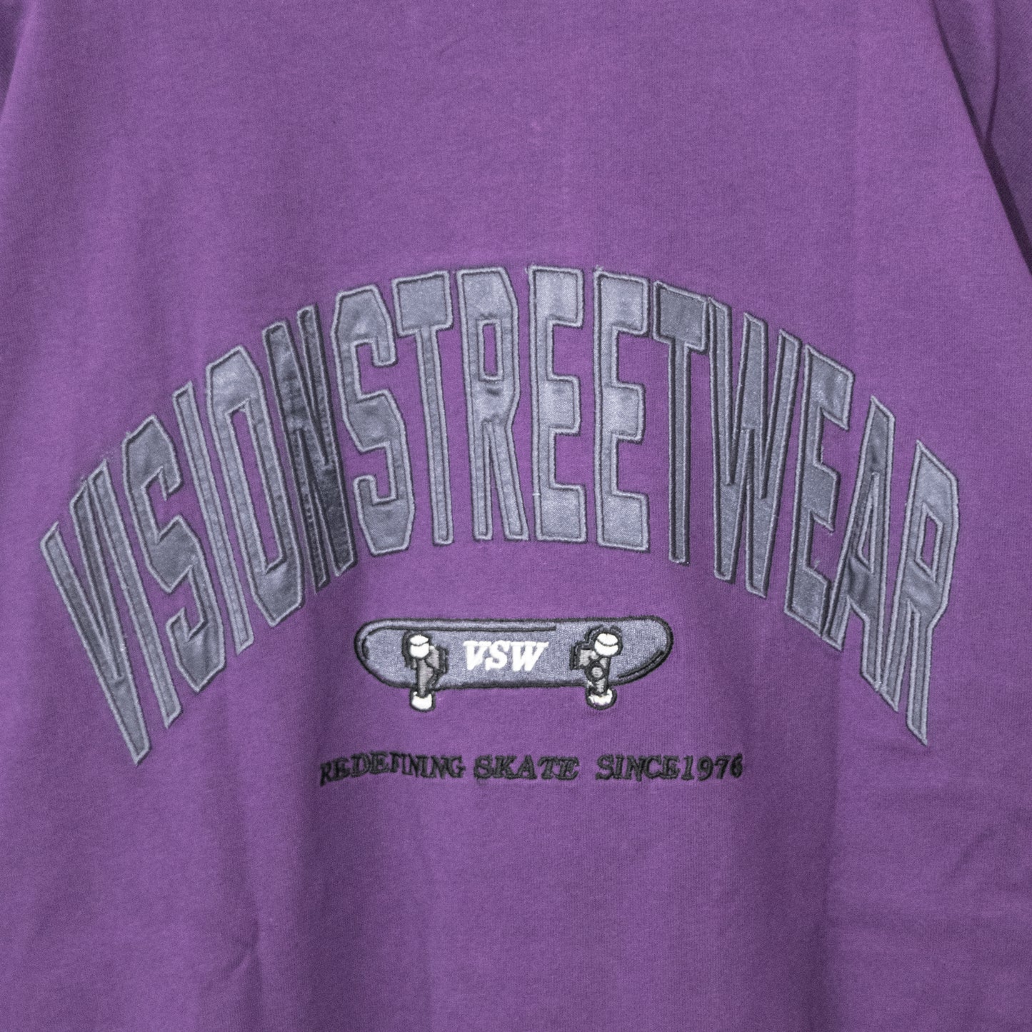 VISION STREET WEAR Satin Patch Short Sleeve T-Shirt PURPLE