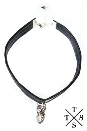 XTS My Heart Leather Choker - YOUAREMYPOISON