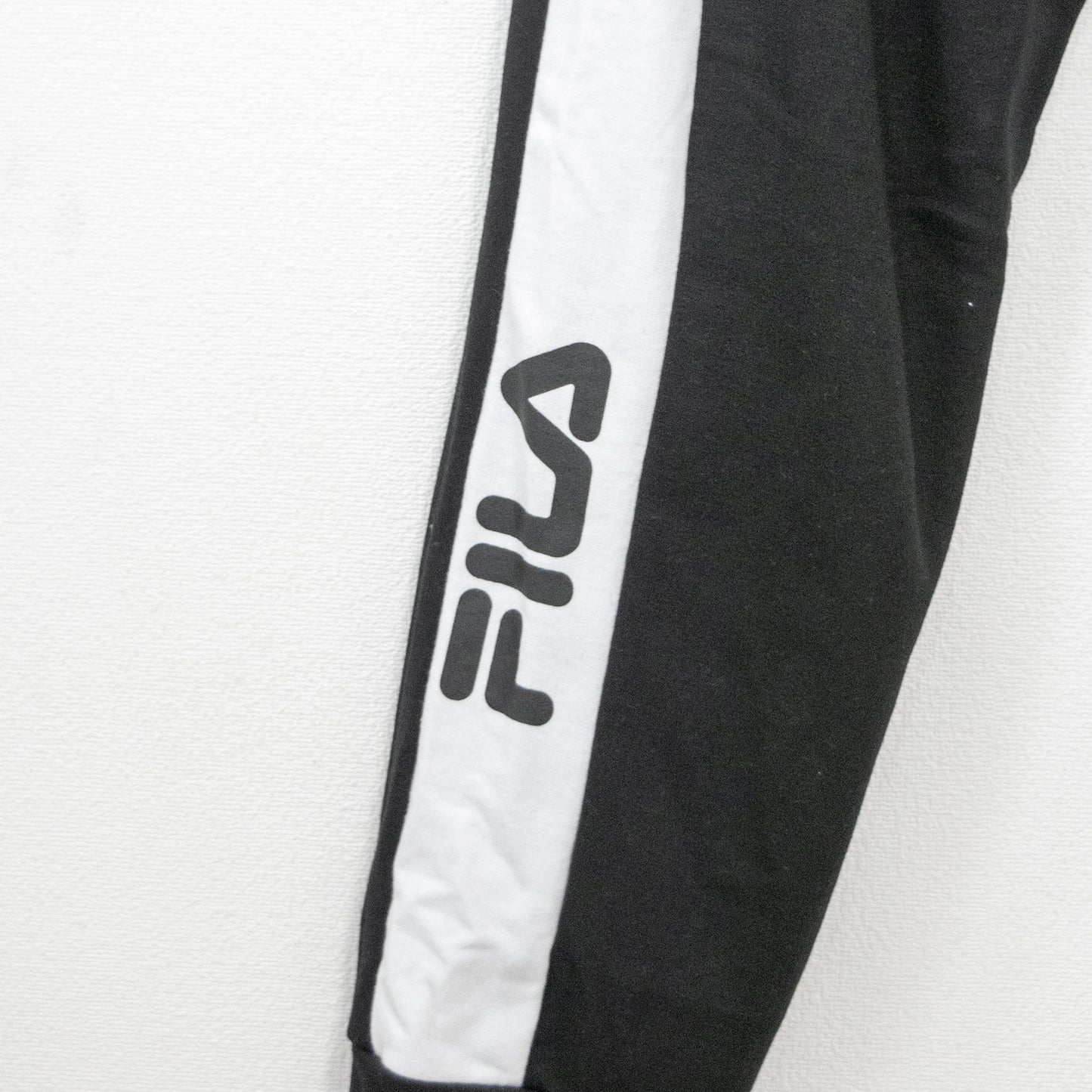 FILA Logo Side Line Jogger Sweat Pants  Black - YOUAREMYPOISON