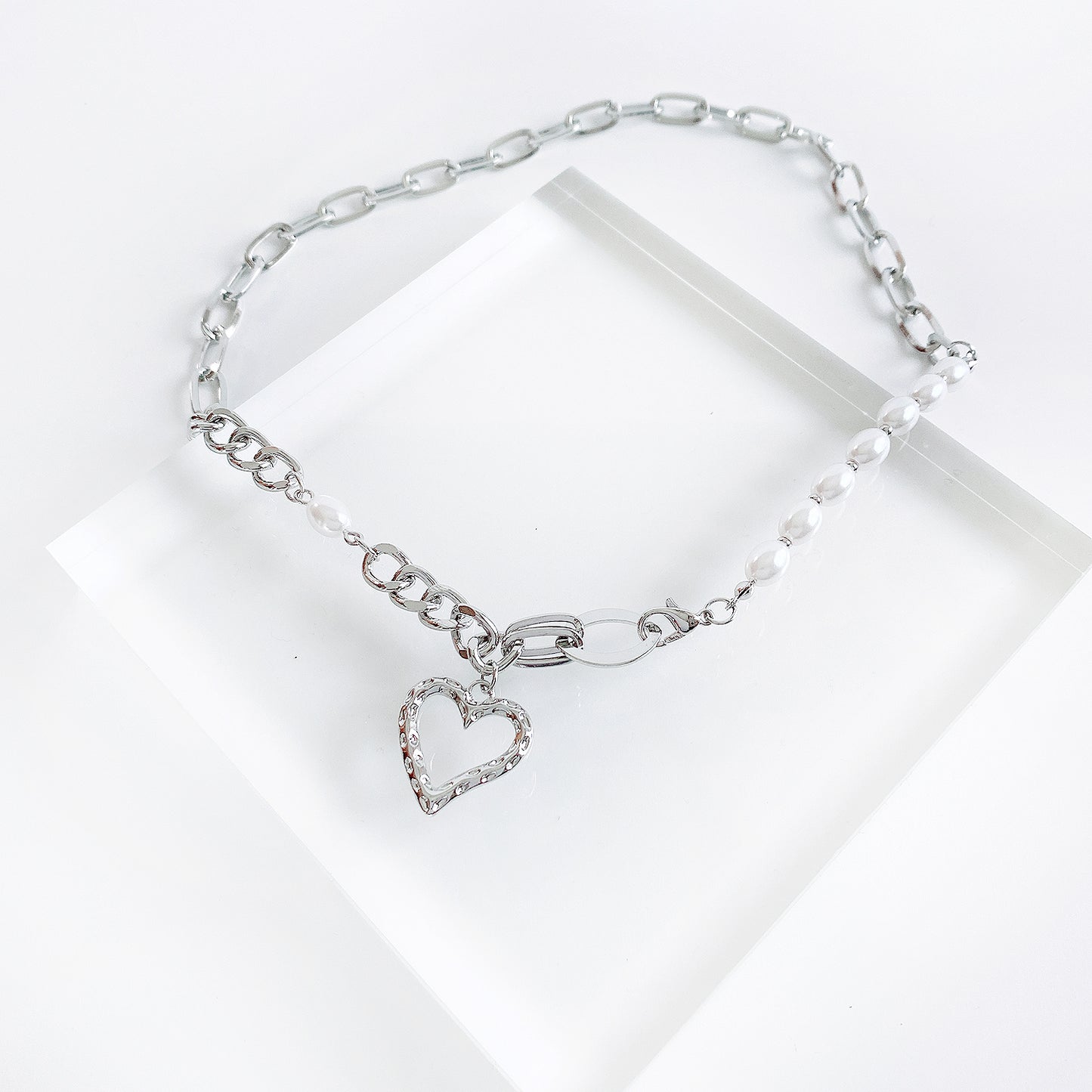 Heart Frame Chain Necklace