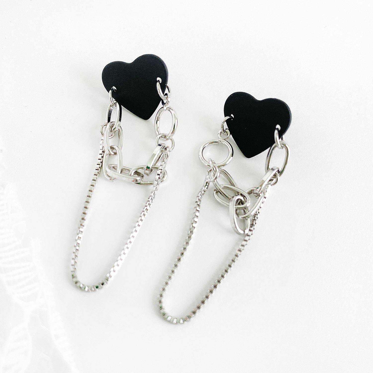 Flat Heart Chain Pierce - YOUAREMYPOISON