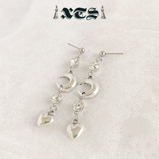 XTS Moon & Heart Pierce Earrings - YOUAREMYPOISON