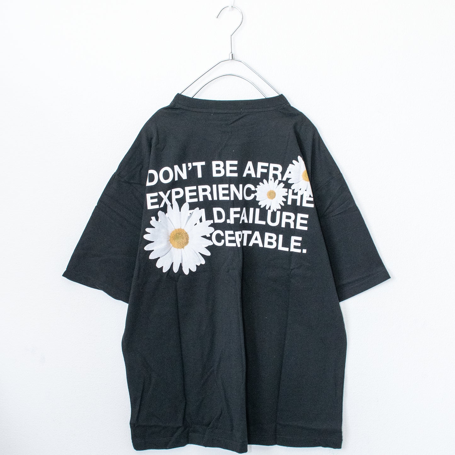 Daisy Photo Logo Decoration S/S T-shirt (2 color) - YOUAREMYPOISON
